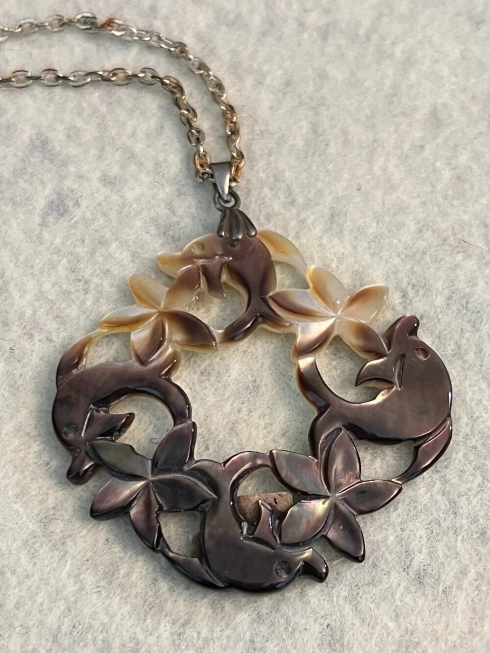 Mother of Pearl Dolphin 18" Necklace